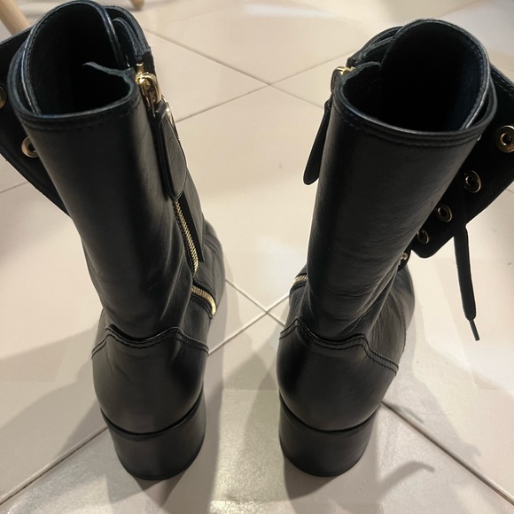 Chanel boots 19B - Picture 4 of 15